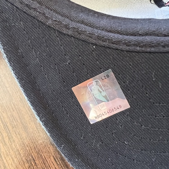 New Era Cleveland Cavaliers 2016 NBA Champs Hat Black Snapback Cap - Picture 4 of 4